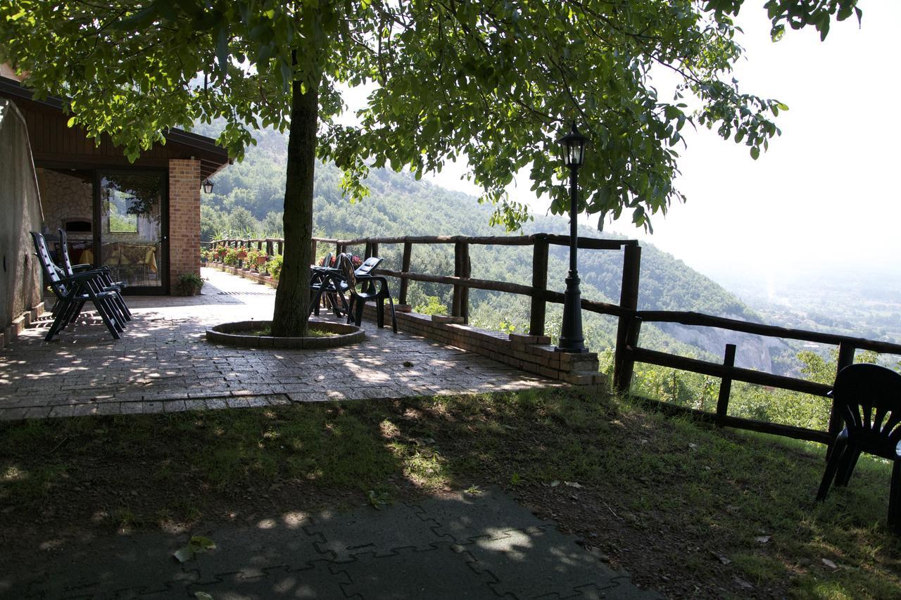 Fattoria Alvaneta Padula Bagian luar foto